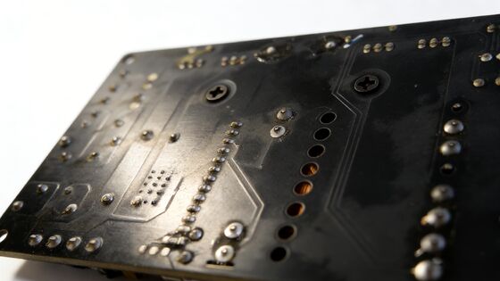 Bộ nguồn chuyển mạch hạ áp AC-DC 600W với đầu ra kép và hiệu suất cao